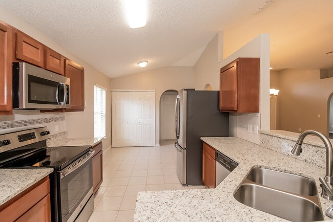 Foto del edificio - 7390 Overland Park Blvd