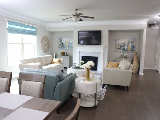 Building Photo - 4 Bedroom Single Family Home in Powder Spr...