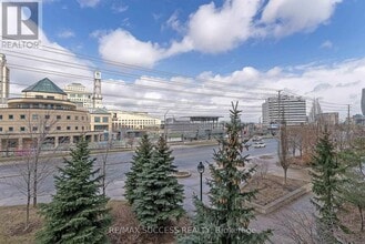 Building Photo - 310 Burnhamthorpe Rd W