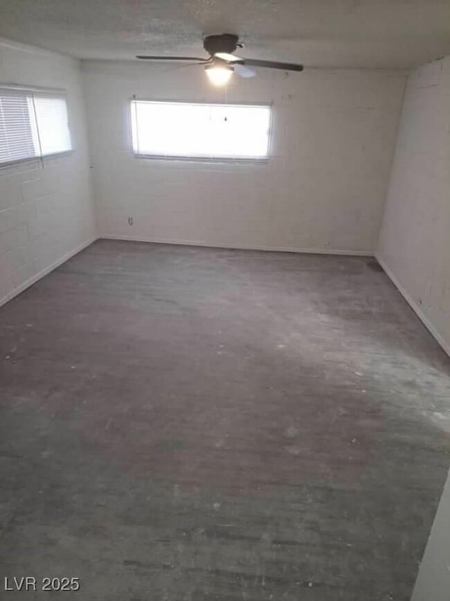 Building Photo - 301 Lance Ave