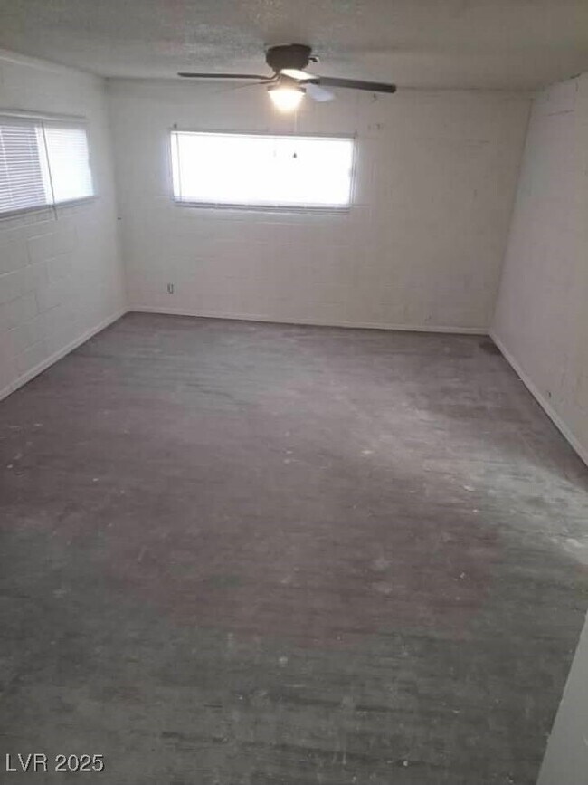 Foto del edificio - 301 Lance Ave