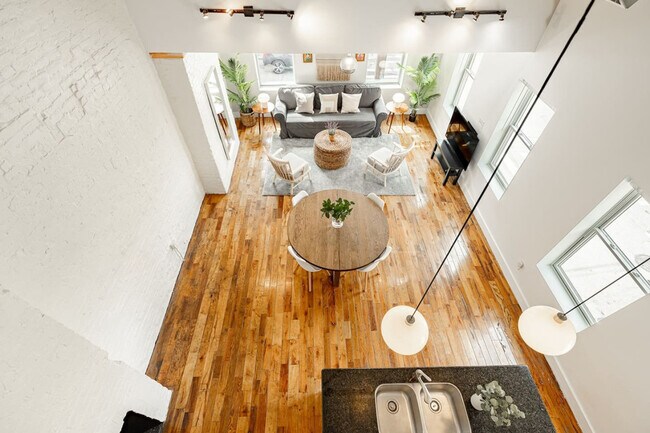 Foto del edificio - 400 E 13th St