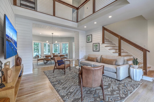 Foto del edificio - 1 Live Oak Dr