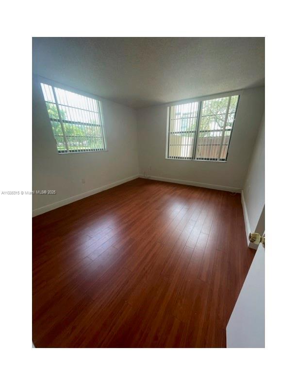 Building Photo - 10845 SW 112th Ave