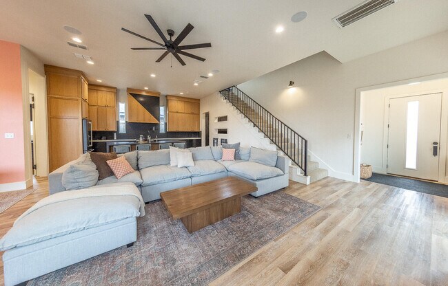 Foto del edificio - 18 Wilshire Blvd