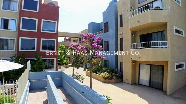 Foto del edificio - 550 Orange Ave