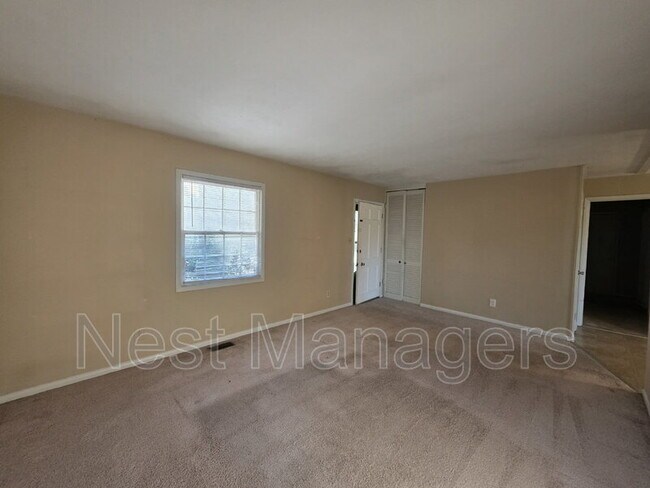 Foto del edificio - 627 Rock Spring Rd
