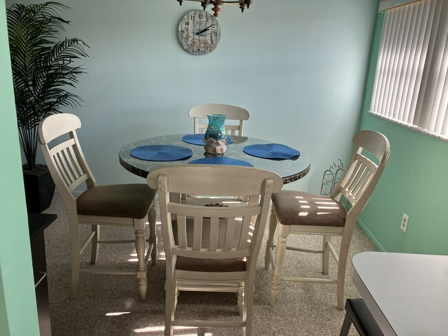 Dining Area - 6 Vista Palm Ln