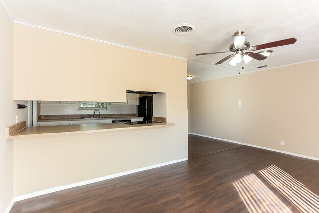 Foto del edificio - 6420 Valley Ridge Dr