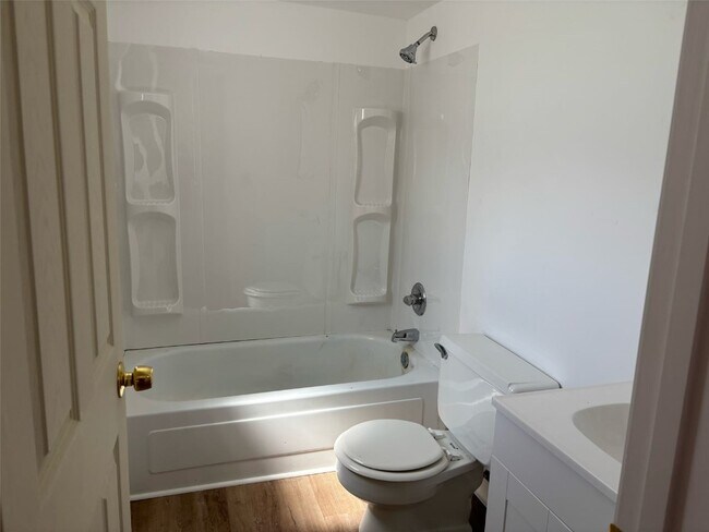Foto del edificio - 230 N 45th St