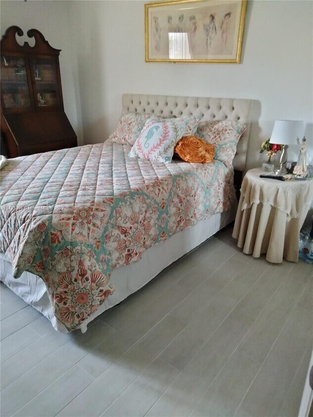 7651 Granville Dr Unit 302, Tamarac, FL 33321 Condo for Rent in