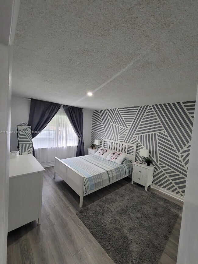 Foto del edificio - 1560 McKinley St
