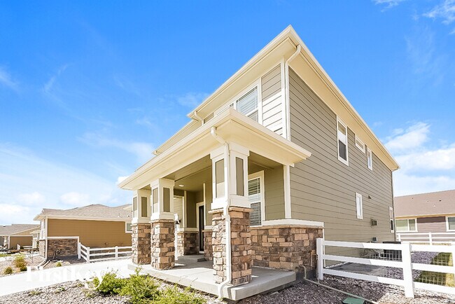 Foto del edificio - 943 Goldenrod Pkwy