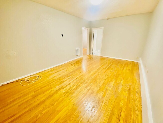 Foto del edificio - 3135 Laguna Street