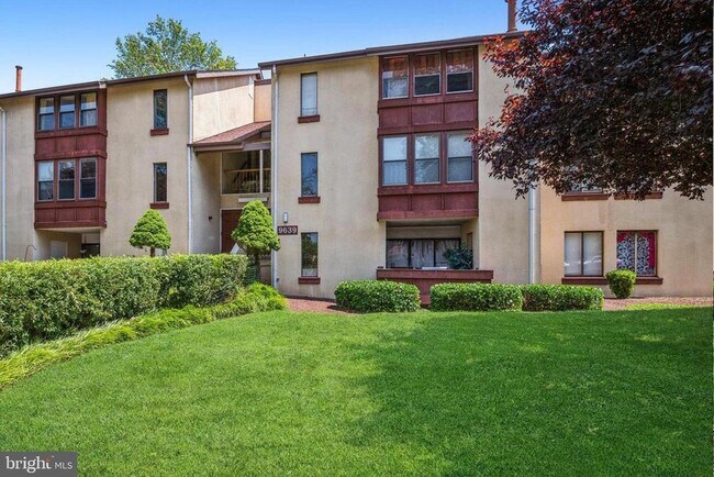 Foto del edificio - 9639 White Acre Rd