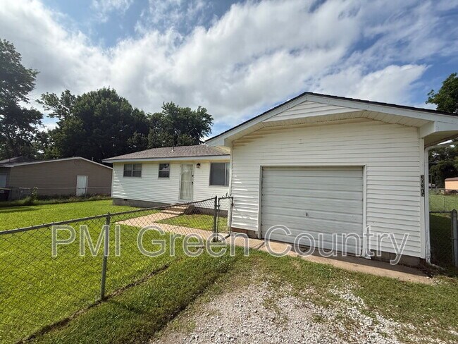 Foto del edificio - 30375 E 150th St S
