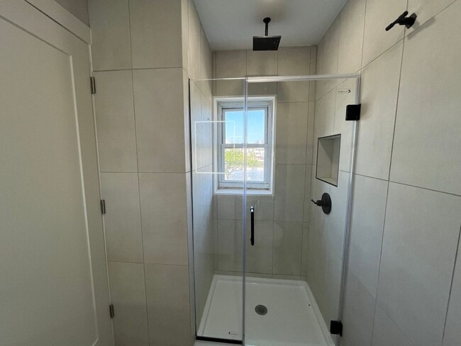 Interior Photo - TWELVE17 Ocean Ave
