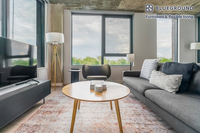 Building Photo - 3030 Potomac Ave