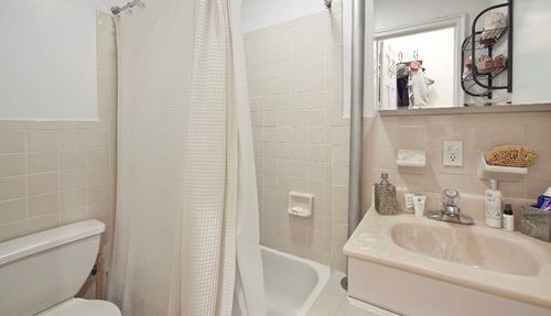 Building Photo - 175 E 3rd St