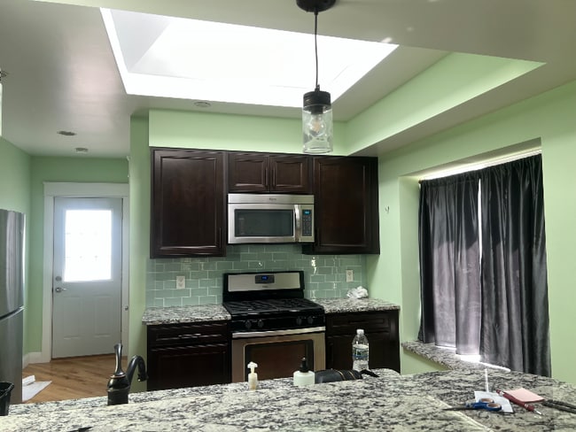 Building Photo - 259 Willard St