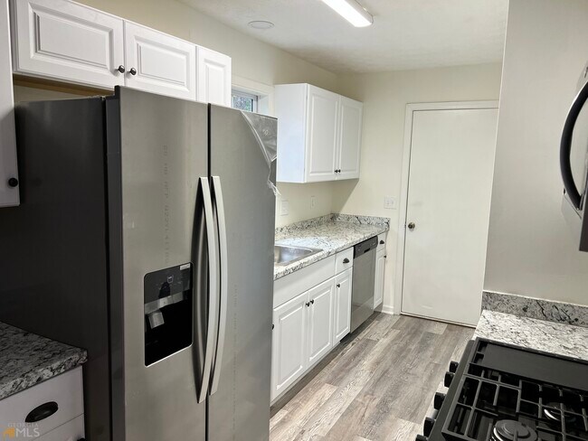 Foto del edificio - 103 Bluebell Ct