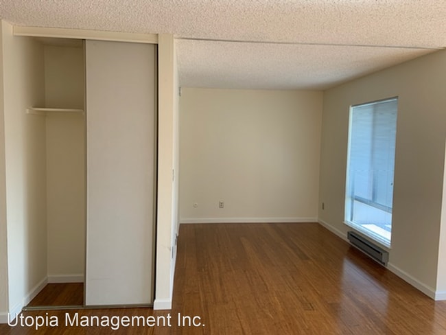 Building Photo - Studio, 1 bath House - 4 Anchor Drive #432