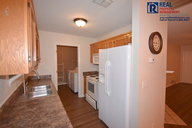 Building Photo - Adorable 2 BR home in the heart of Mboro! Lawncare & washer/dryer included!