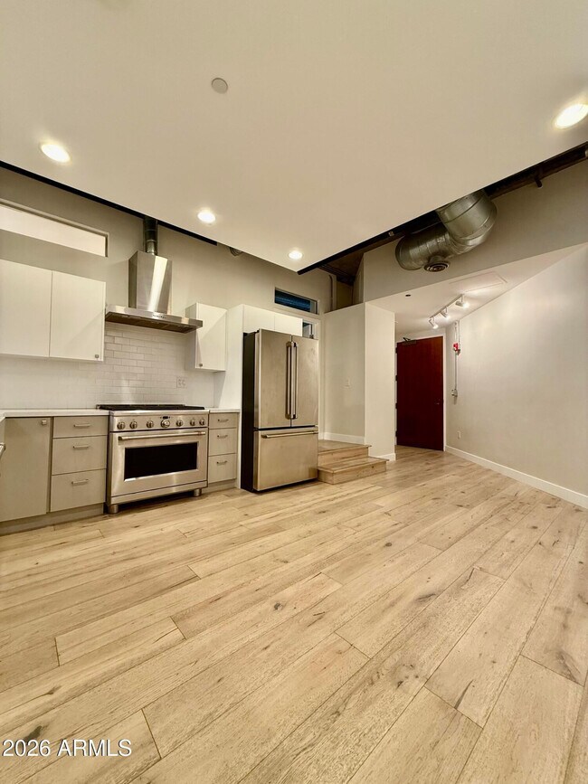 Foto del edificio - 21 E 6th St