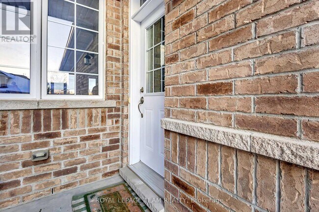 Building Photo - 88 Desmond Trudeau Dr