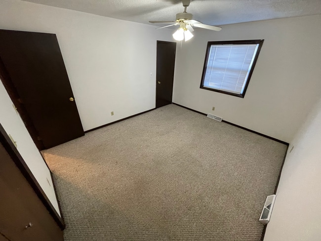 Building Photo - 112 Mesa Rd