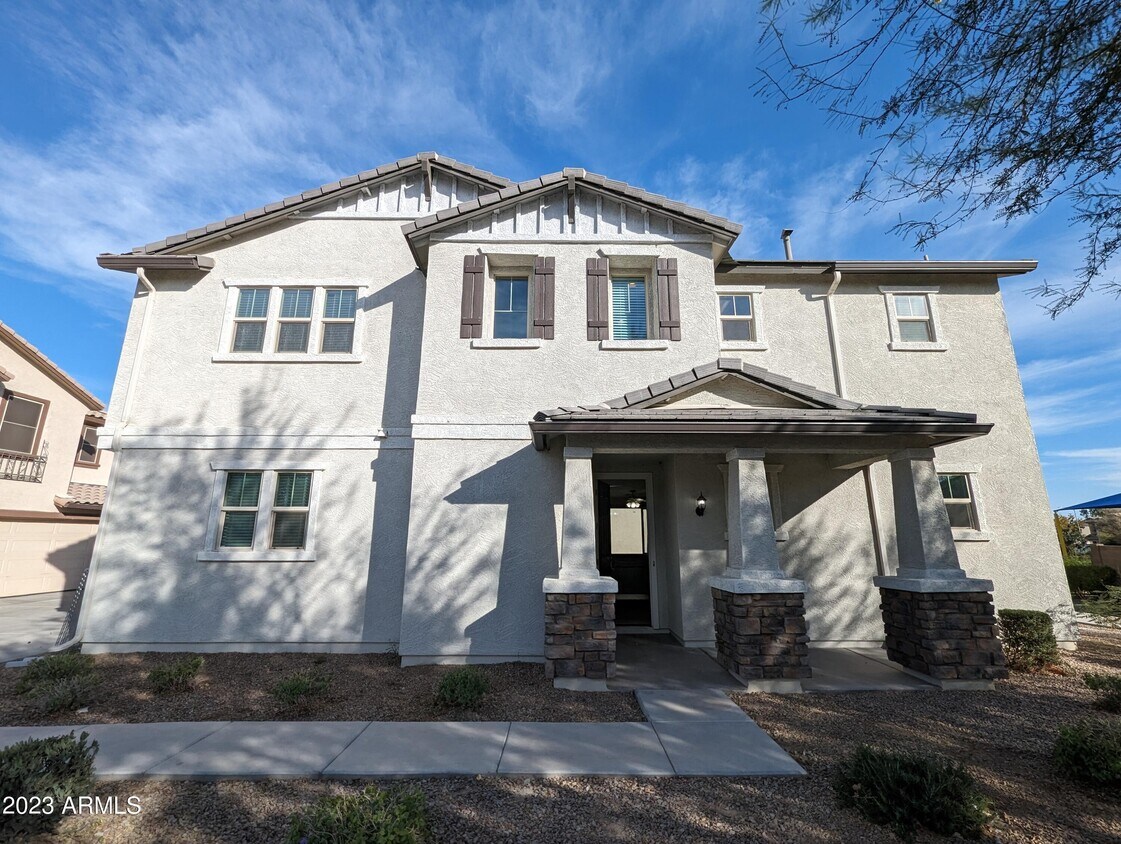 Primary Photo - 1253 N 166th Ave