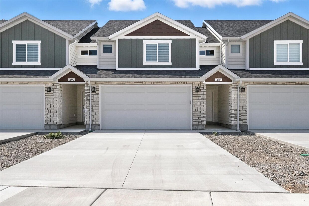 Foto principal - Eastside View Townhomes - 1184 S 1050 E
