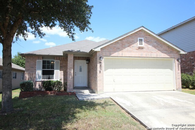 Building Photo - 9315 Easy Oak Creek