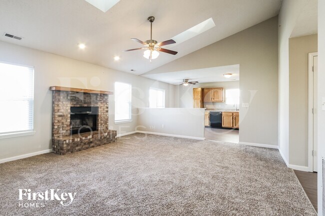 Foto del edificio - 7604 Wood Stream Dr