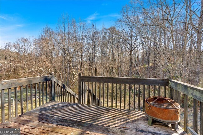 Building Photo - 10944 Knotty Pine Pl