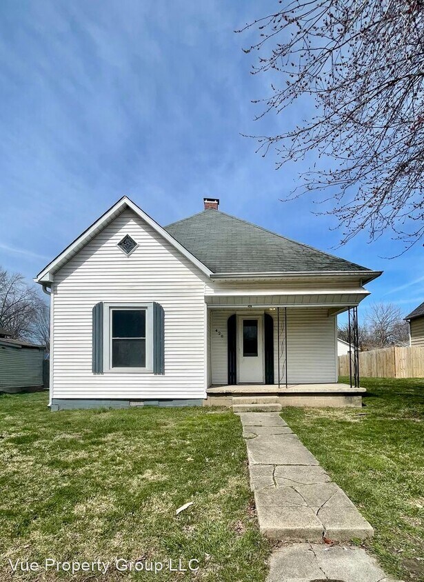 Primary Photo - 2 br, 1 bath House - 428 E Vermont Street