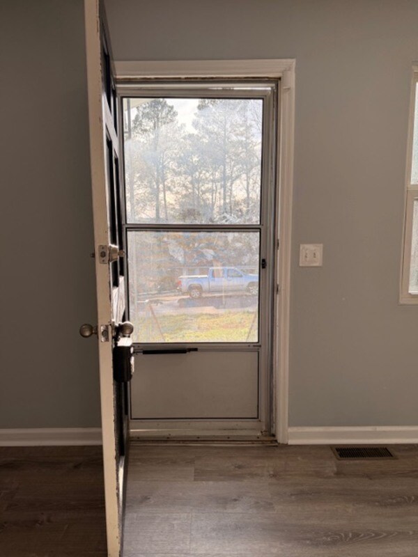 Building Photo - 2430 Sea Gull Ln