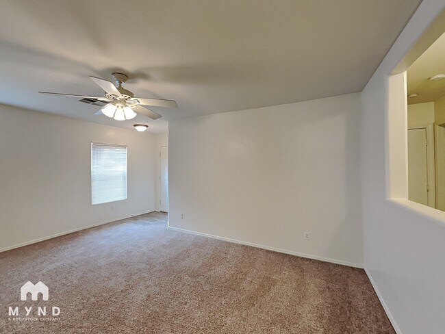 Foto del edificio - 22564 W Pima St