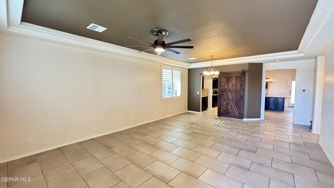 Building Photo - 12437 Pleasant Crest