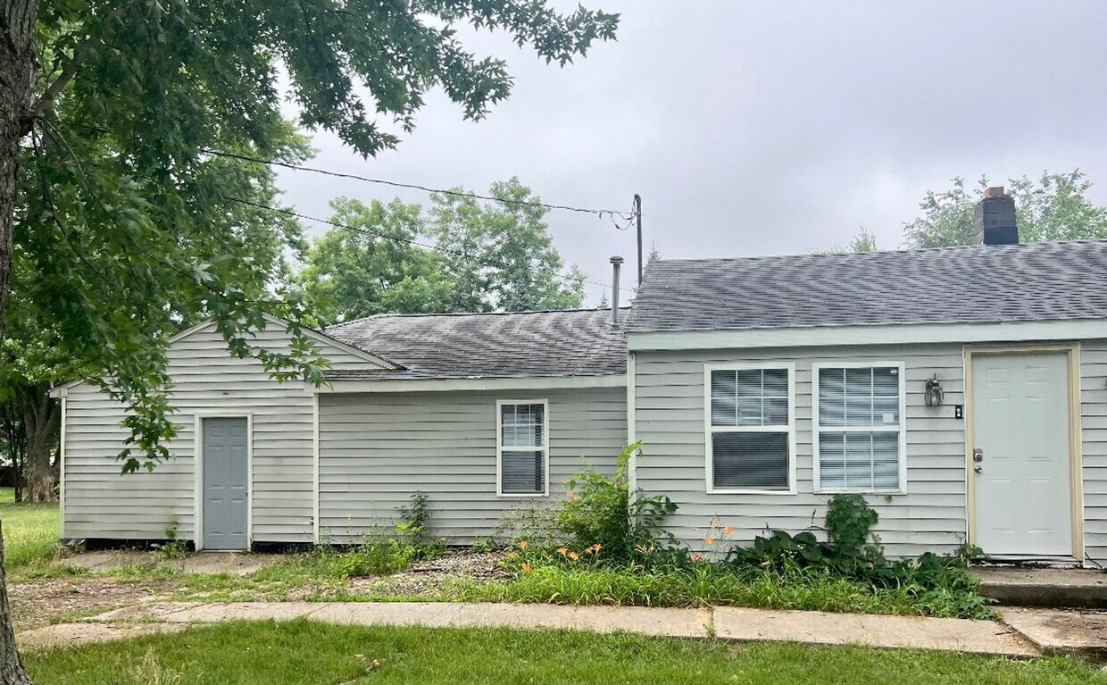 Foto principal - 3 Bedroom Home in Kalamazoo