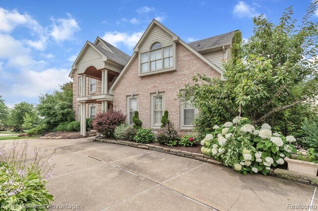 Foto del edificio - 9049 Cobblestone Cir