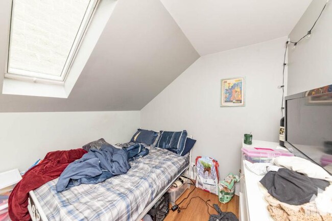 Building Photo - 2 bedroom in Chicago IL 60622