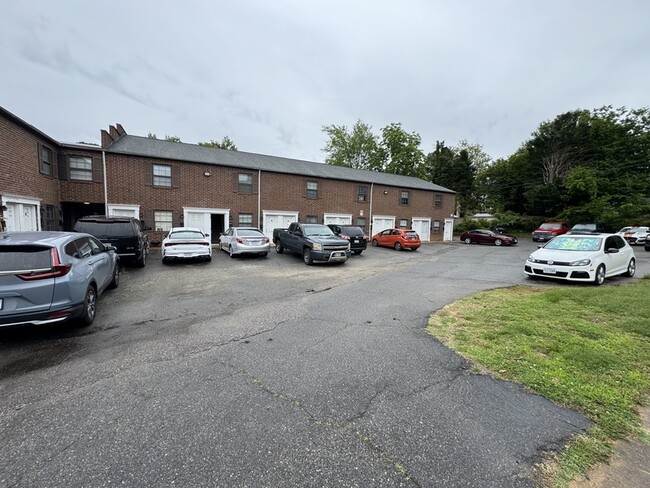 Building Photo - 3201 Chamberlayne Ave