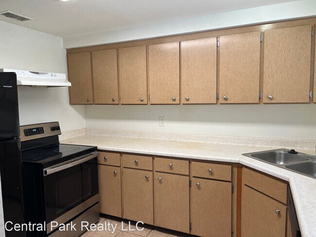 Foto del edificio - 3 br, 3 bath House - 467 S. Shade Ave