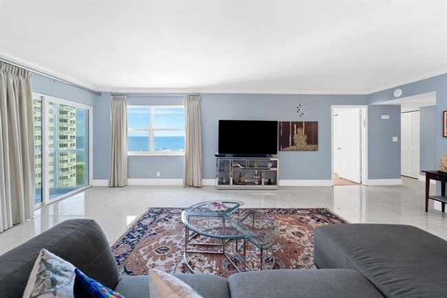 Building Photo - 111 N Pompano Beach Blvd