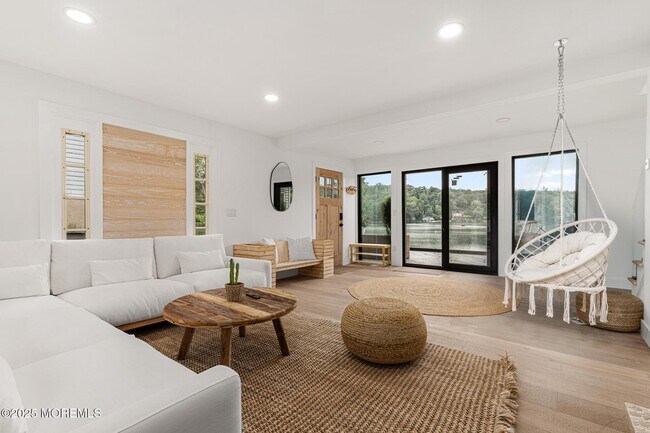 Foto del edificio - 39 Upper Lakeview Ave