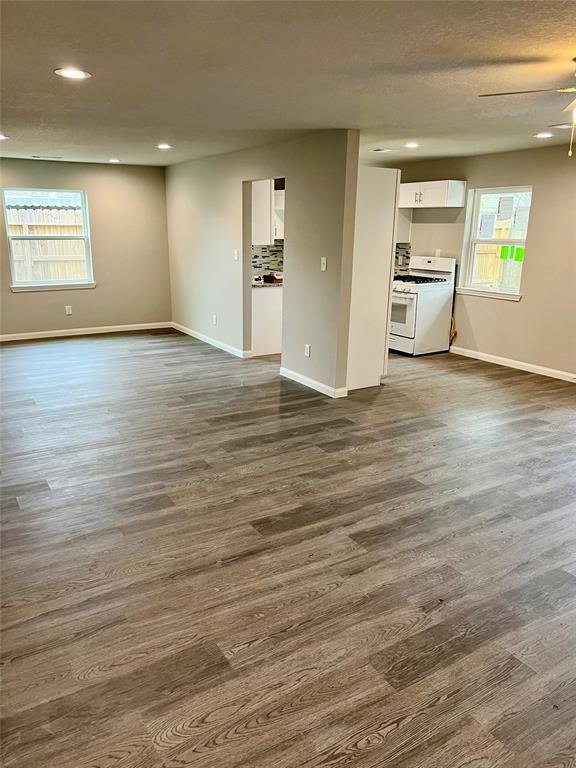 Building Photo - 5426 Osprey Dr