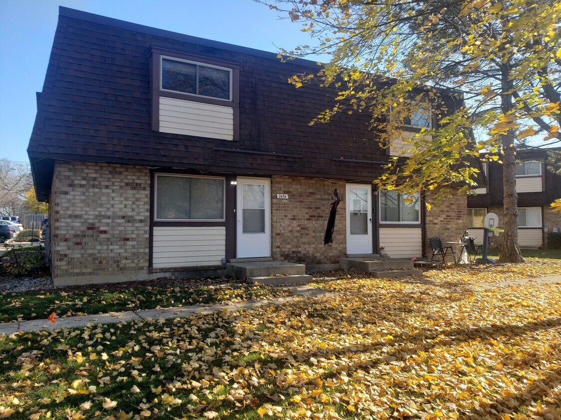 Foto principal - 2636 Woodview Ct
