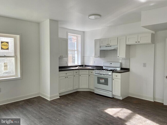 Foto del edificio - 5528 Ridgewood St