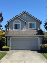 Building Photo - 152 Camino Pacifico